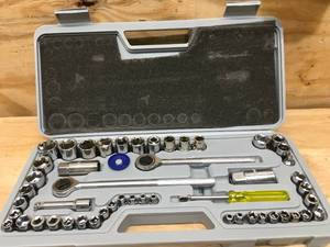 lot 160 image: Ironton Socket Set With Ratchet