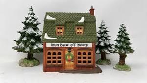 lot 24 image: Dept 56 - Dickens Village Collections White Horse Bakery - Heritage Village Collection