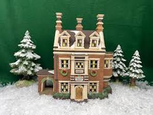 lot 25 image: Dept 56 - Dickens Village Collections Dursley Manor - Heritage Village Collection