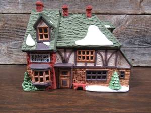 lot 55 image: Dept 56 - Dickens Village Collections Nicholas Nickeby Cottage - Heritage Village Collection