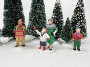 lot 86 image: Dept 56 - Dickens Village Collections Organ Grinder - Heritage Village Collection
