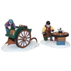 lot 91 image: Dept 56 - Dickens Village Collections C. Bradford, Wheelwright & Son - Heritage Village Collection
