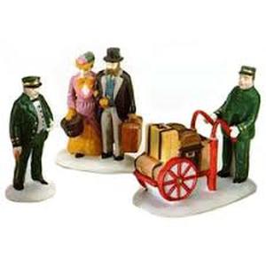 lot 95 image: Dept 56 - Dickens Village Collections Holiday Travelers - Heritage Village Collection