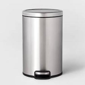 lot 14 image: 12L Round Step Trash Can - Brightroom-Silver
