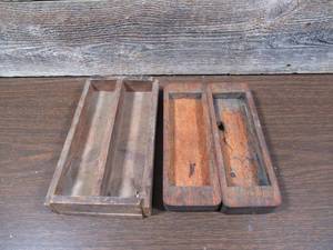lot 62 image: Set of 3 Small Rustic Wood Trays