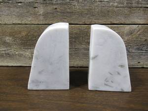 lot 90 image: Set of 2 Marble 6in. Book Ends