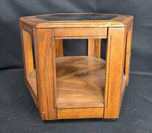 lot 11 image: Vintage Hexagonal Display Table with Glass Top and Shelves