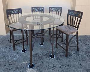 lot 122 image: Round Glass Top Dining Table Set with 4 Chairs