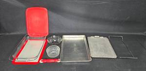 lot 126 image: Assorted Bakeware and Cookware Collection