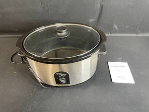 lot 52 image: West Bend Crockery Cooker Slow Cooker with Owners Guide