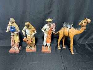 lot 83 image: Set of 4 Handcrafted Figurines and Camel Decor