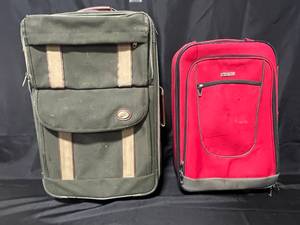 lot 89 image: Set of 2 Luggage American Tourister and Embark Rolling Suitcases