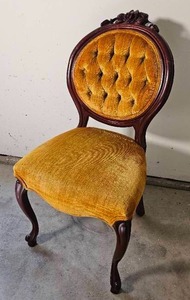 lot 92 image: Antique Balloon Back Rosewood Parlor Chair