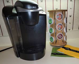 lot 110 image: Keurig Coffee Maker with Revoling Pod Holder