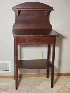 lot 87 image: Elegant Shelved Accent Table