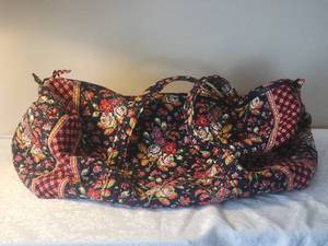 lot 103 image: Vibrant Vera Bradley Duffel Tote Bag