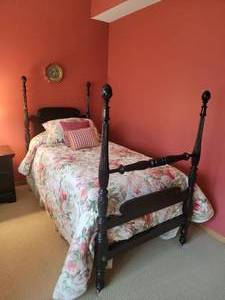 lot 14A image: Gorgeous Twin Mahogany Poster Bed A