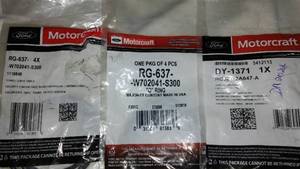 lot 689 image: Temp Sensor - Ford (DY-1371-HC3Z-12A647-A). Thermostat O-Ring - Ford (RG-637-W702041-S300) (2)