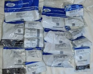 lot 671 image: Ford Bolt Assortment