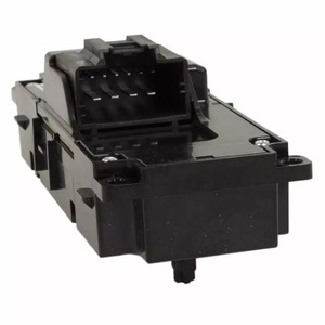 lot 601 image: Switch - Ford (FR3Z-14A701-BA)