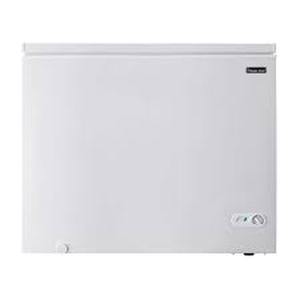 lot 27 image: Magic Chef 7.0 cu. ft. Chest Freezer in White   Customer Returns See Pictures