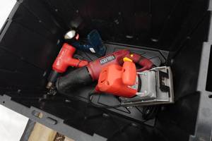 lot 752 image: Milwaukee Sander and Heat Gun, Chicago Electric Reciprocating Saw