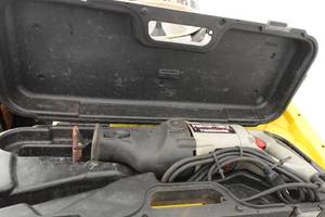 lot 765 image: Porter Cable 746 Tiger Saw Reciprocating Saw with Case