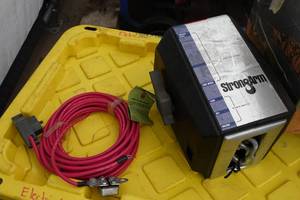 lot 776 image: Strongarm SA5000 12V DC Boat Winch