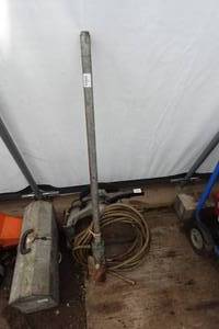 lot 778 image: Pneumatic Grease Pump