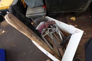 lot 786 image: Hand Saws and Broom Head