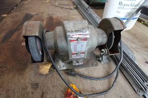 lot 816 image: Wissota 6 Bench Grinder