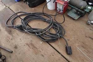 lot 9 image: High Voltage Extension Cords