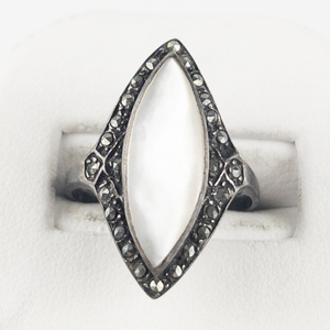 lot 102 image: Elongated Mother Of Pearl & Marcasite Sterling Silver Ring. Size 7.75 - 8.