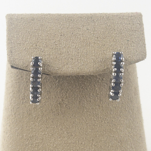 lot 125 image: Bangkok Ratnaraj Jewelers Blue Sapphire Sterling Silver Stud Earrings .