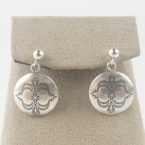 lot 130 image: Quoc Turquoise  Etched Sterling Silver Dangle Earrings .