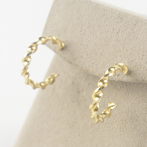 lot 155 image: Twisted Mini Gold Tone Base Metal Hoop Earrings .