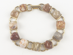 lot 170 image: Agate Gold Tone Base Metal Link Bracelet.