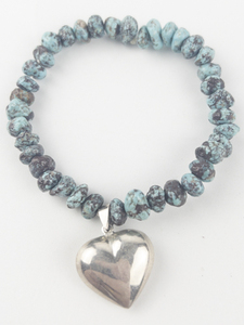 lot 178 image: Turquoise Beaded Sterling Silver Heart Charm Bracelet .