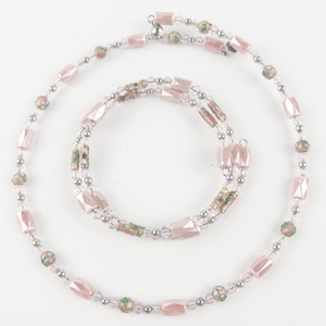 lot 206 image: Set of two  Pink & Floral Base Metal Wrap Bead Bracelet & Necklace .