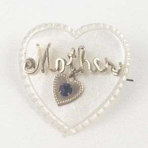 lot 221 image: Mother Of Pearl Mothers With Heart Dangle Gold Tone Base Metal Brooch .