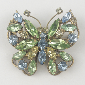 lot 234 image: Regency Beautiful Bright Blue, Green And Yellow Rhinestone Yellow Base Metal Brooch .