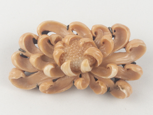 lot 248 image: Hand Made, Vintage Carved Coral Flower Sterling Silver Brooch . Stunning