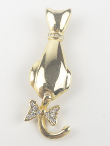 lot 257 image: Lilylin Designs  CZ Accented Cat With Swinging Tail Brooch .