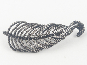 lot 264 image: Napier Rope Wire Open Work Leaf Sterling Silver Brooch .