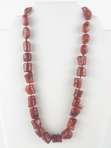 lot 277 image: Blood Red Coral Gold Tone Base Metal Bead Necklace. Knotted