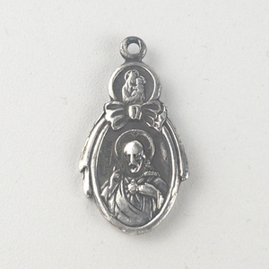 lot 326 image: Miraculous Medal sterling silver pendant (no chain).