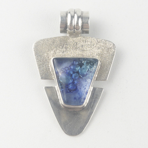 lot 327 image: Blue & Purple Resin inlay sterling silver pendant (no chain).