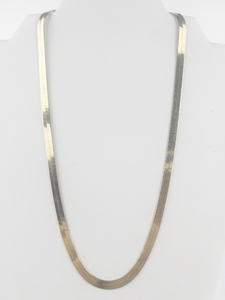 lot 362 image: Beautiful Vermeil Herringbone Necklace.
