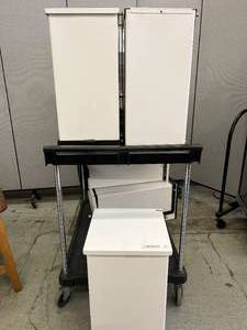 lot 32 image: MSRP $1000 Lot of 5 Super High Quality & Durability Detecto Step-On Lid Waste Receptacle Garbage Trash Cans&nbspP-48 - In Like New Condition