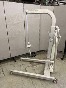 lot 38 image: Liko Golvo 7007 ES Patient Lift with Digital Weighing Scale - 400 lbs. Max Weight Capacity -&nbspBattery Dead - No Charger - Unable to Test